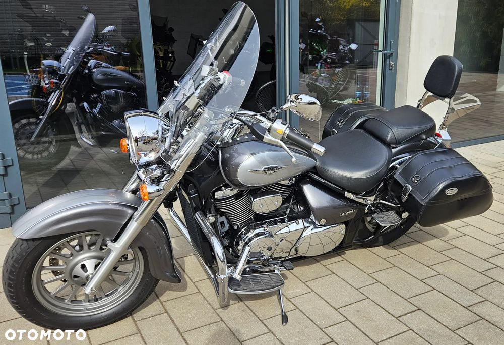 Suzuki Intruder - 7