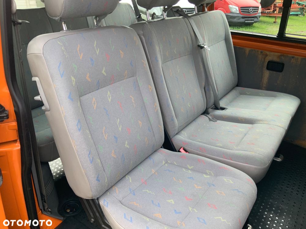 Volkswagen Transporter Multivan Twenty Autm - 19