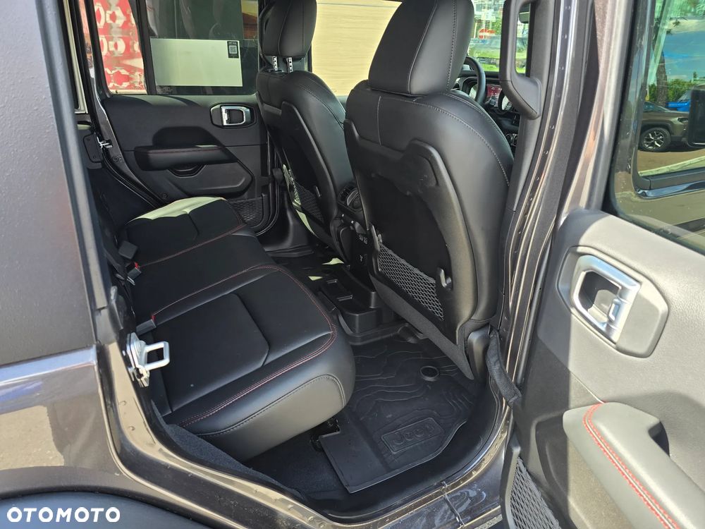 Jeep Wrangler Unlimited GME 2.0 Turbo Rubicon - 15