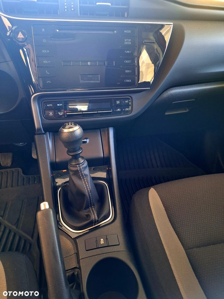 Toyota Auris 1.33 VVT-i Active - 5