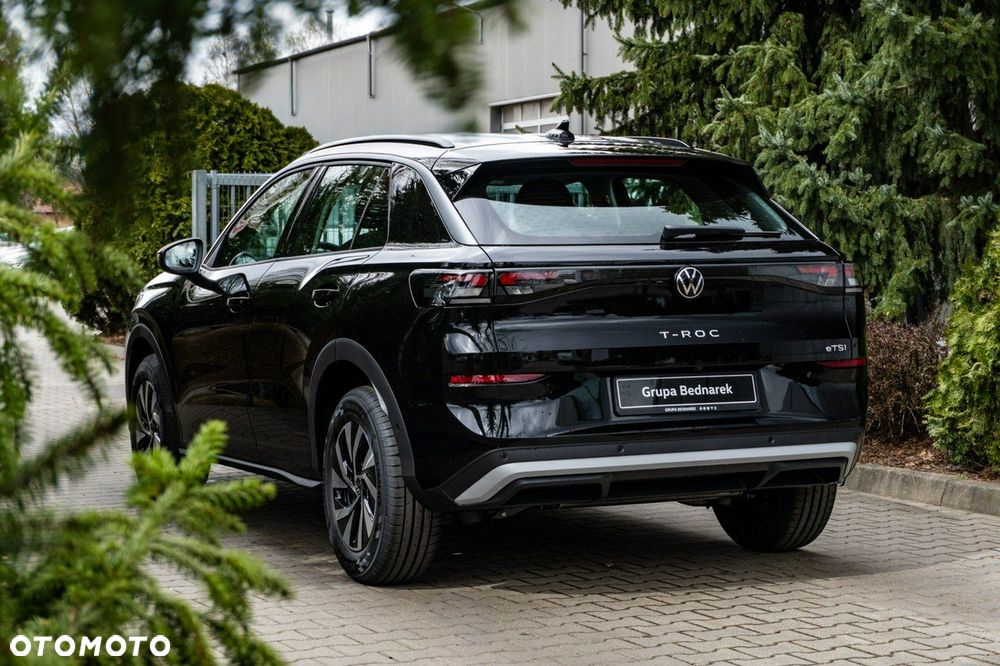 Volkswagen T-Roc - 12