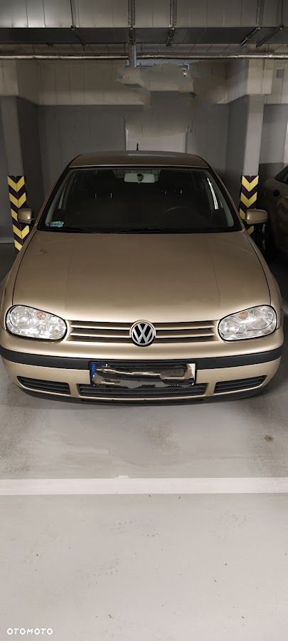 Volkswagen Golf 1.4 Basis - 2