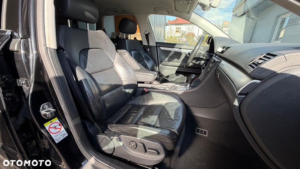 Audi A4 Avant 2.0 T FSI quattro tiptronic - 11