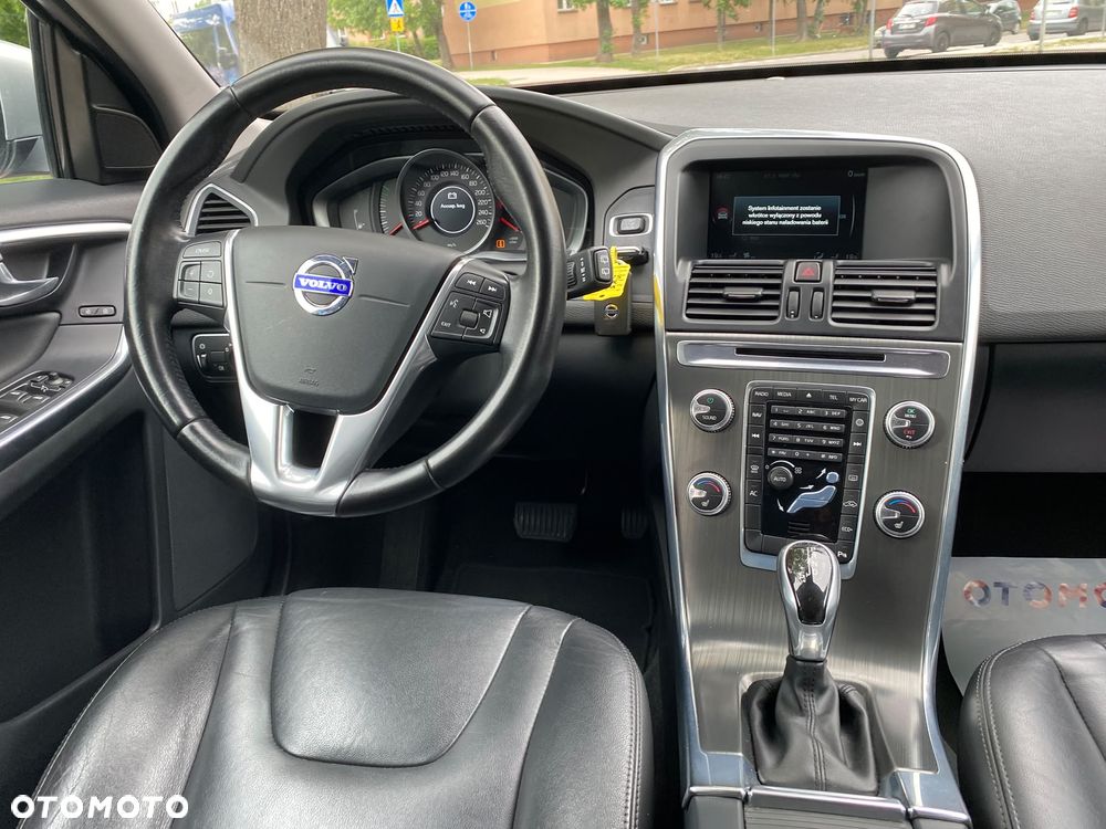 Volvo XC 60 D3 Geartronic Momentum - 8