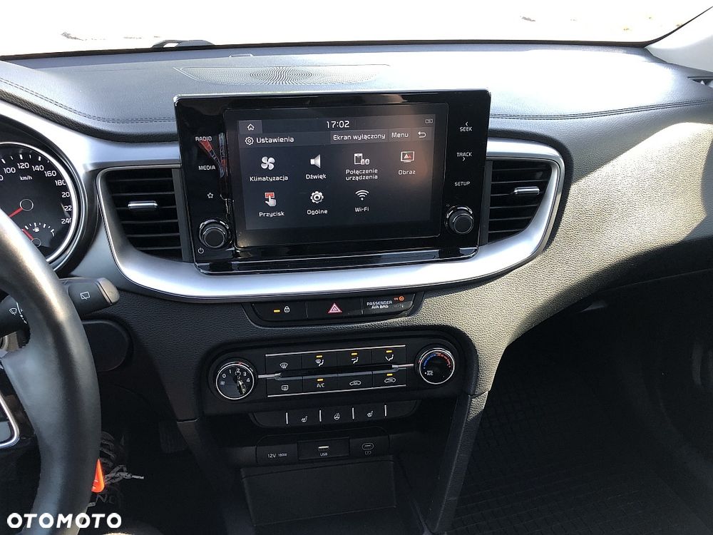 Kia Ceed 1.5 T-GDI L - 21