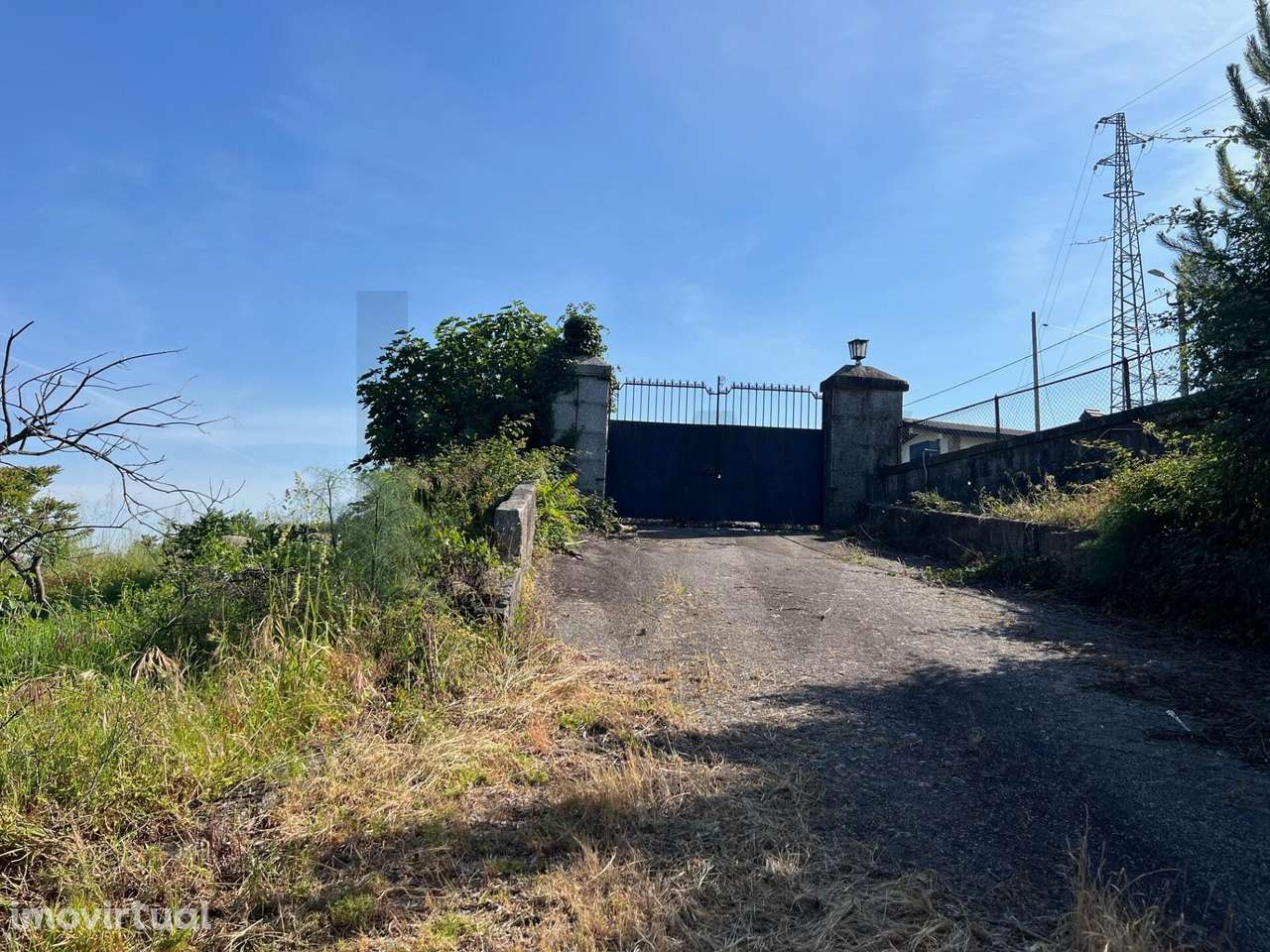 Armazém Industrial em Rebordões, Santo Tirso - Grande imagem: 2/12