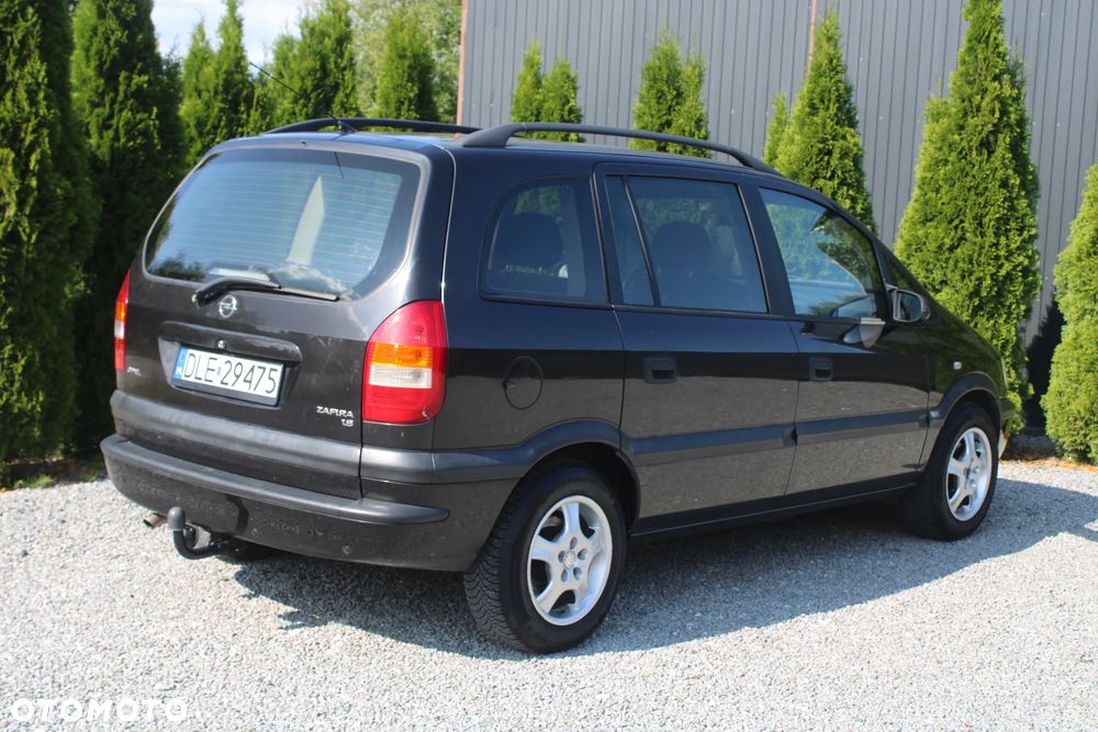 Opel Zafira 1.8 Njoy - 17
