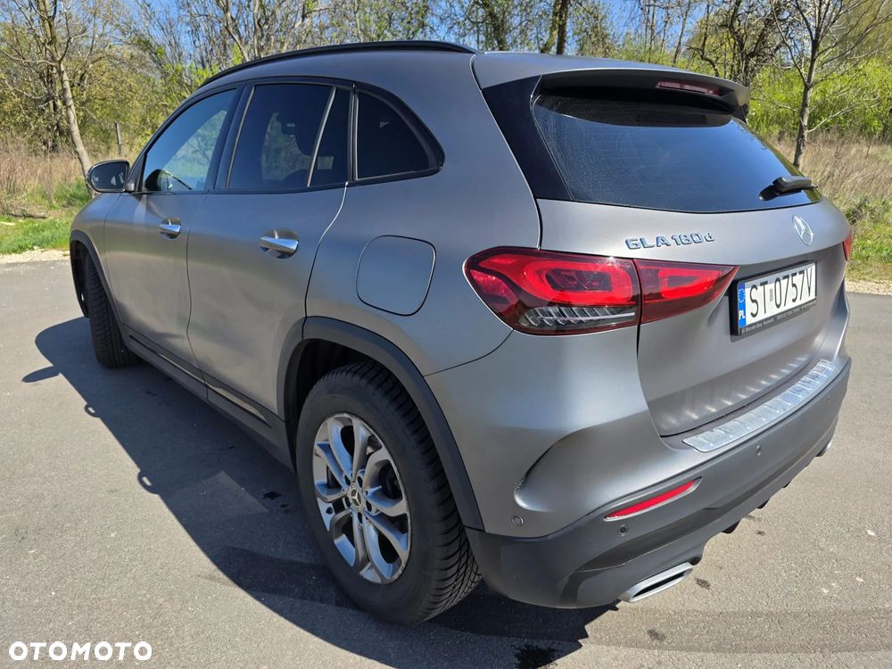 Mercedes-Benz GLA 180 d Business Edition - 9