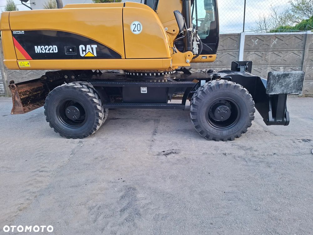 Caterpillar CAT M 322 D - 32