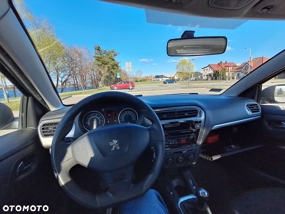 Peugeot 301 1.6 VTi Active - 25