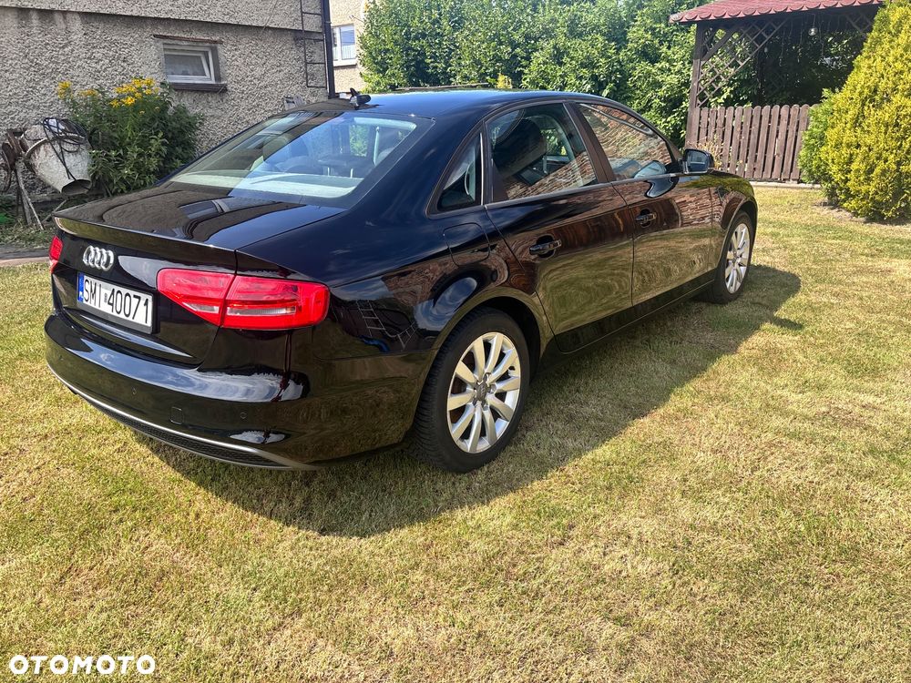 Audi A4 Limousine - 6