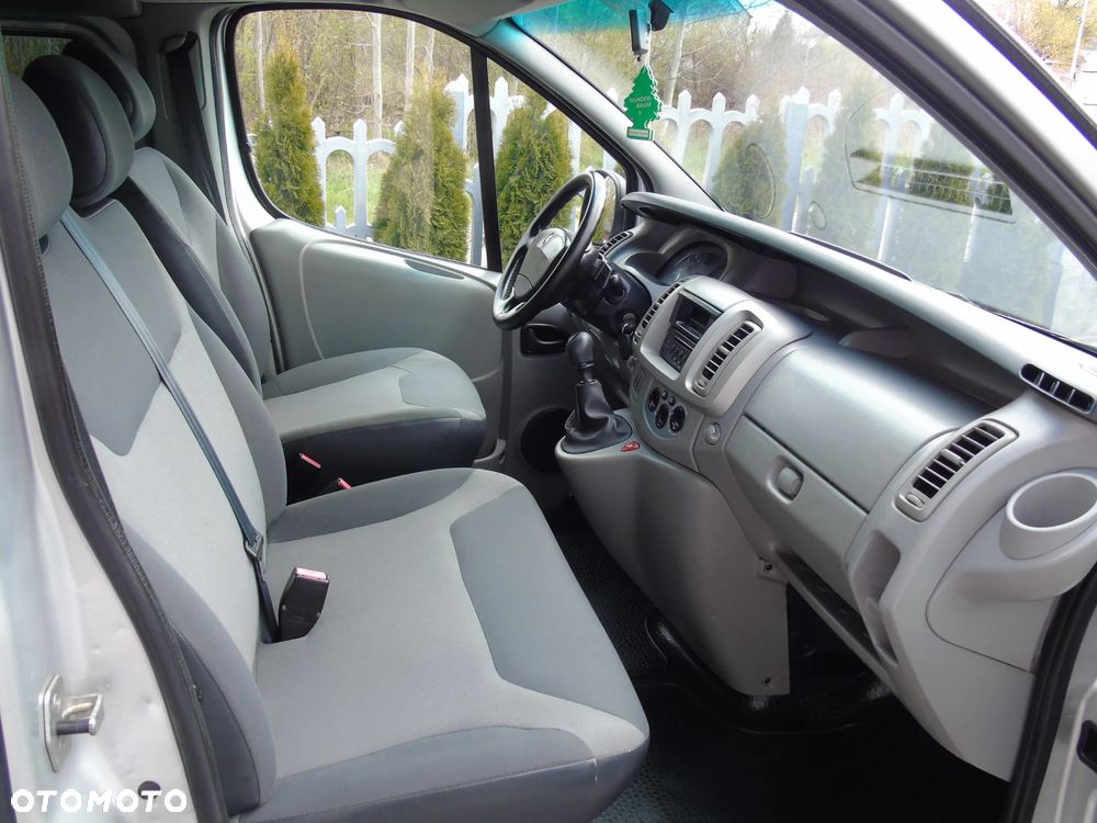 Renault Trafic - 10