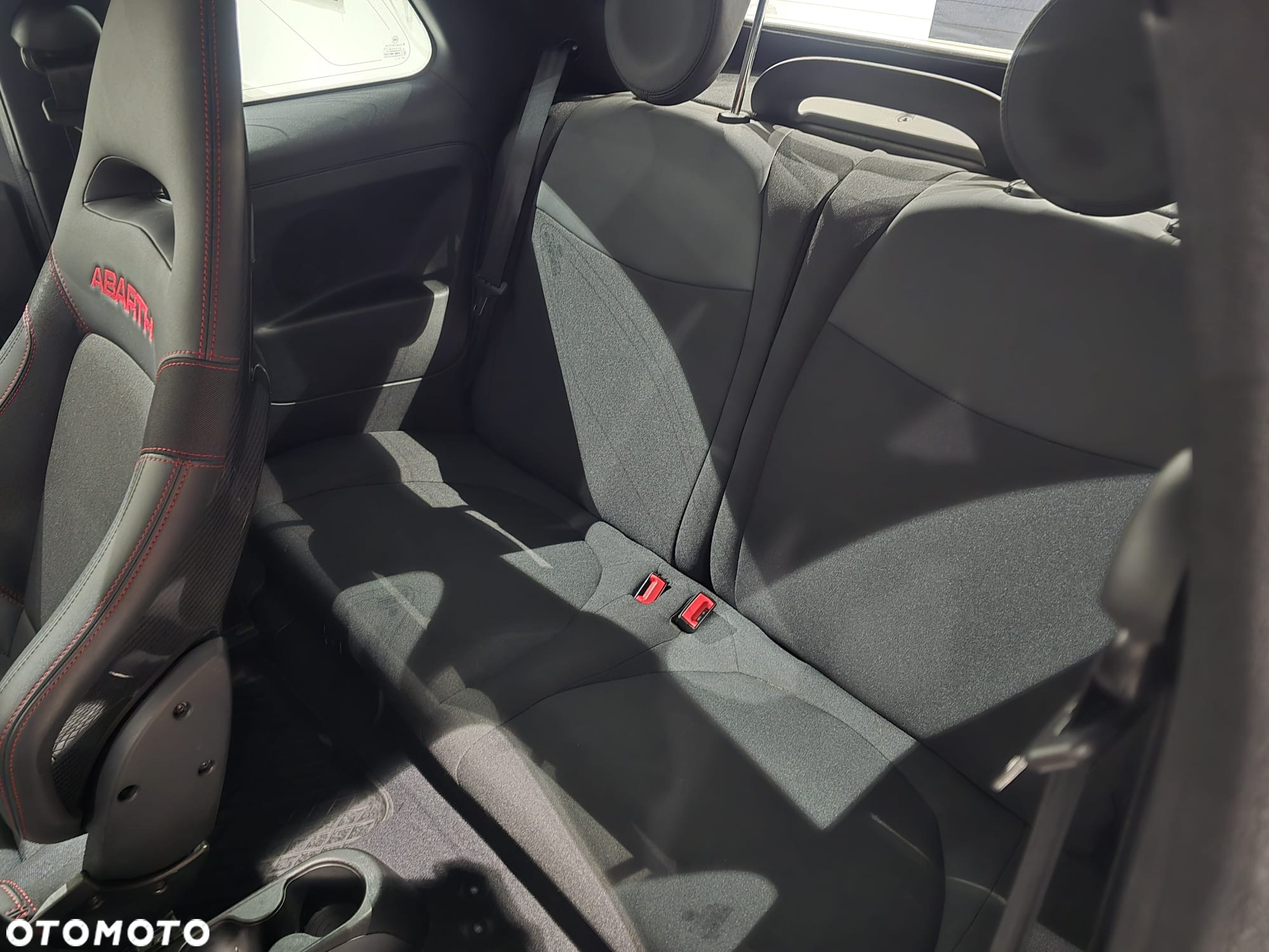 Abarth 695 1.4 T-Jet 16v MTA - 18