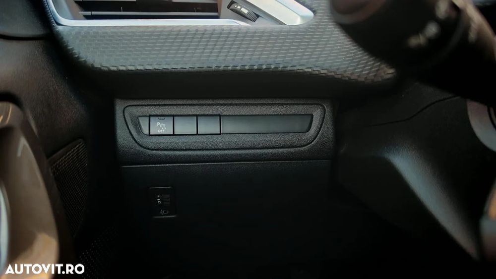 Peugeot 2008 1.6 BlueHDi FAP Active - 12