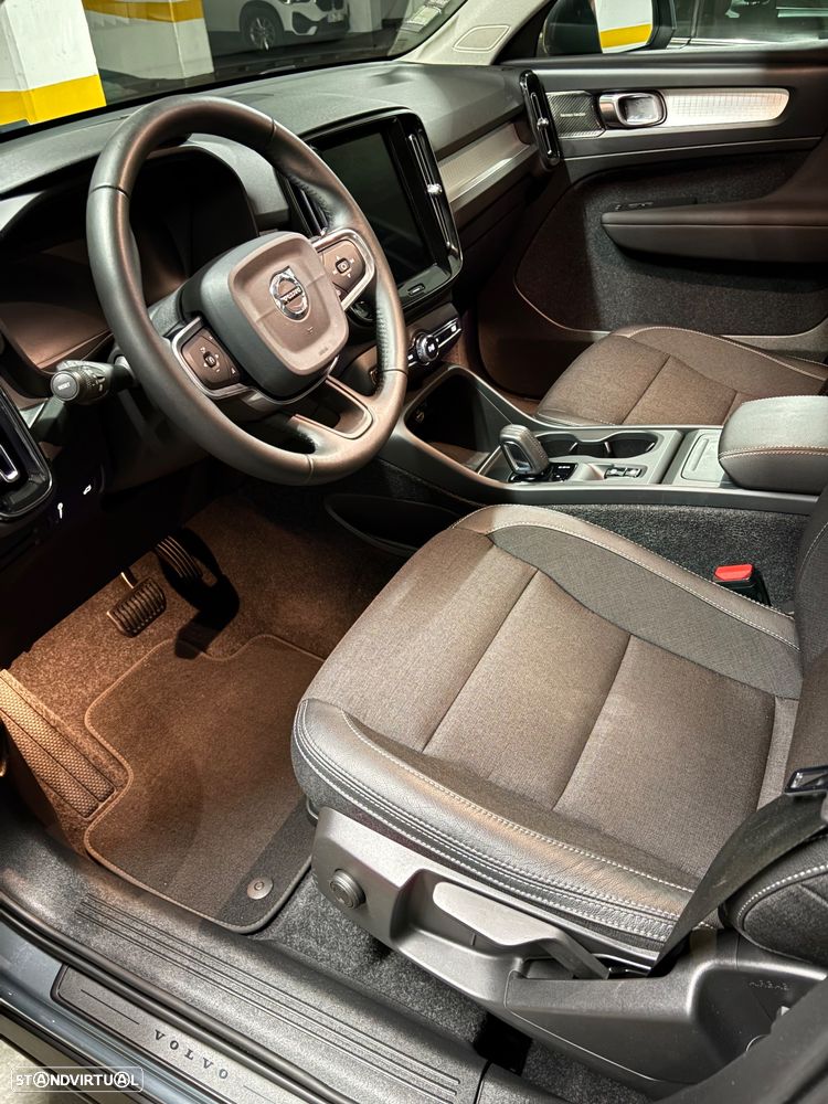 Volvo XC 40 1.5 T3 Momentum Plus Geartronic - 4