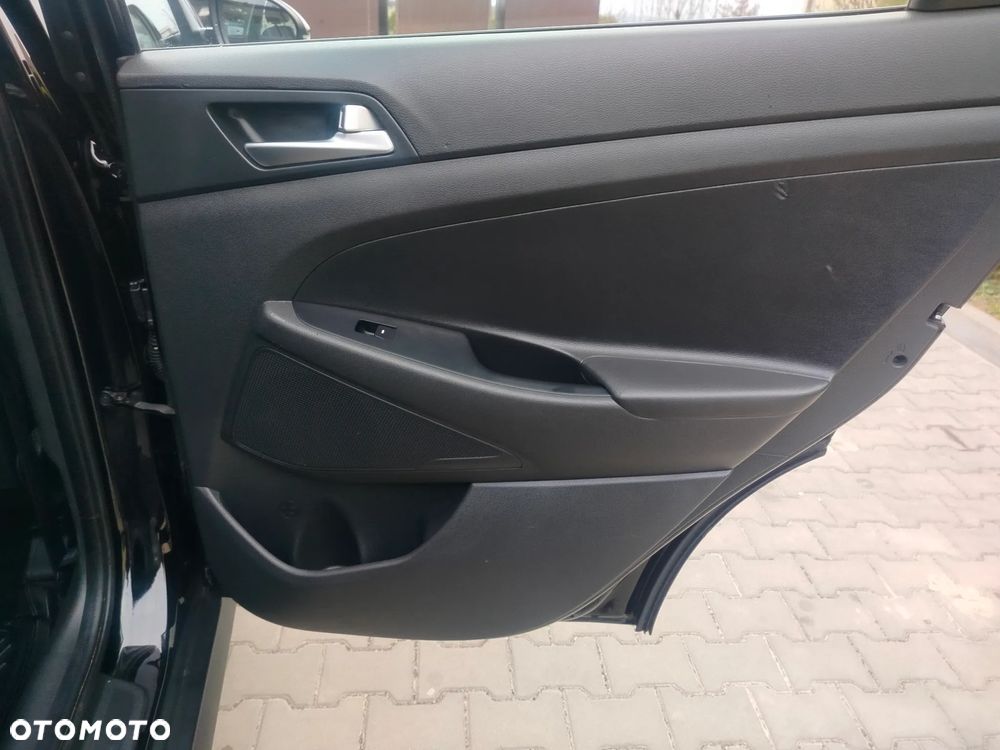 Hyundai Tucson 2.0 TDCi 2x4 Titanium - 30