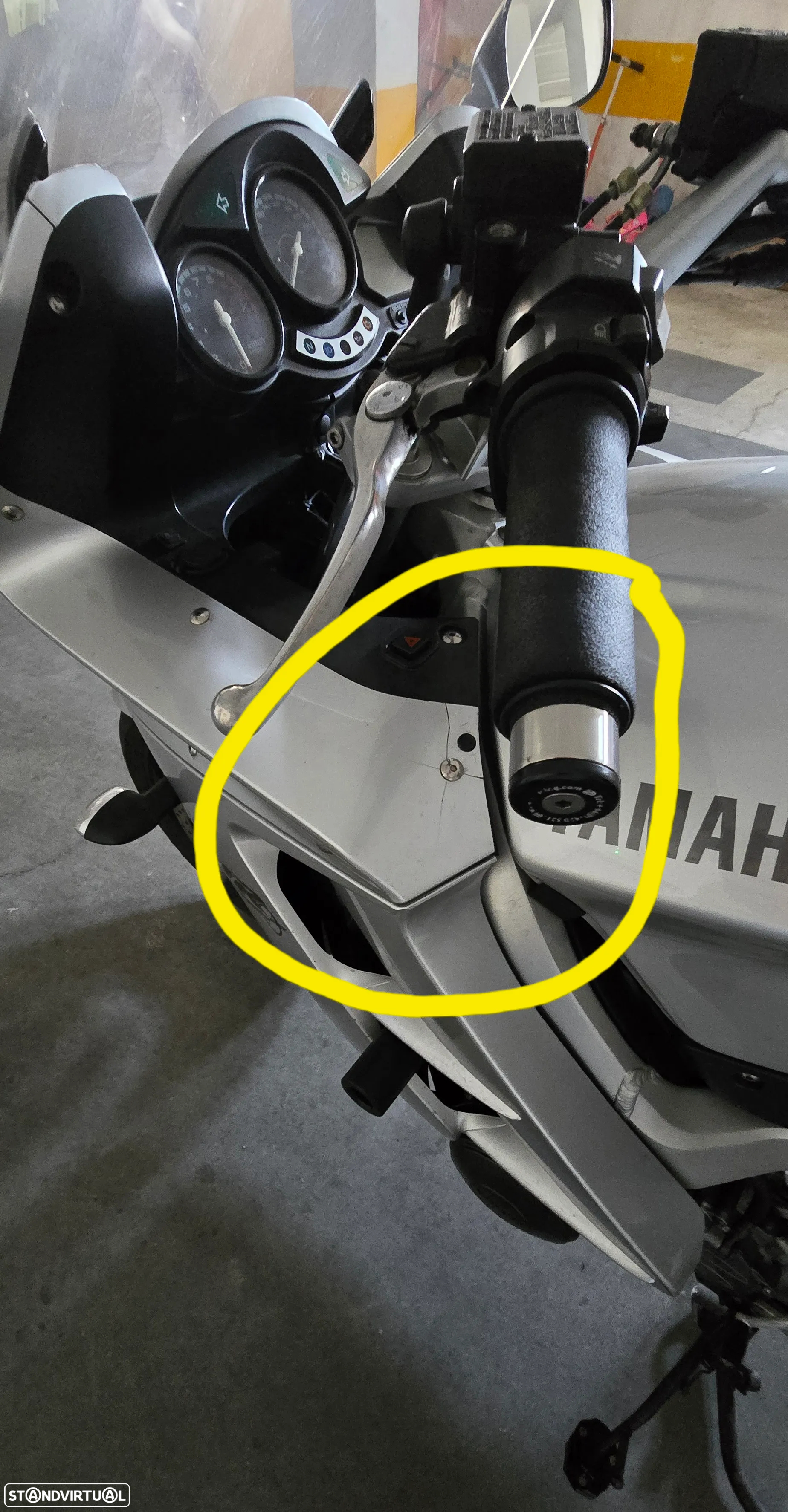 Yamaha FJR 2001 - 8
