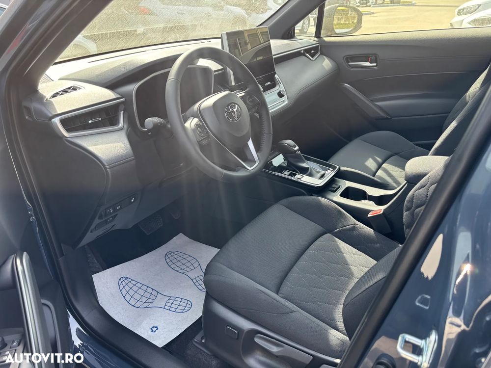 Toyota Corolla Cross HEV DYNAMIC FWD 2.0 - 9