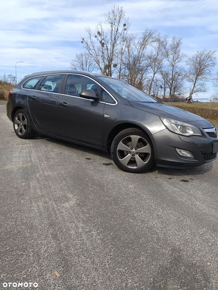 Opel Astra 1.4 Turbo Cosmo - 2