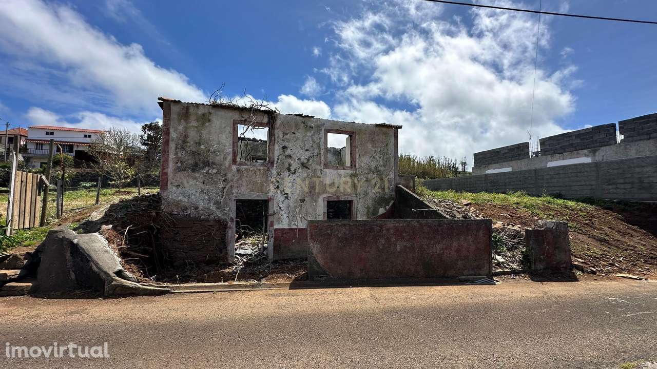 Moradia em ruína - Ponta do Pargo - Calheta - Grande imagem: 2/7