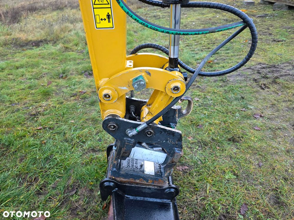 Caterpillar 301.8 - 17