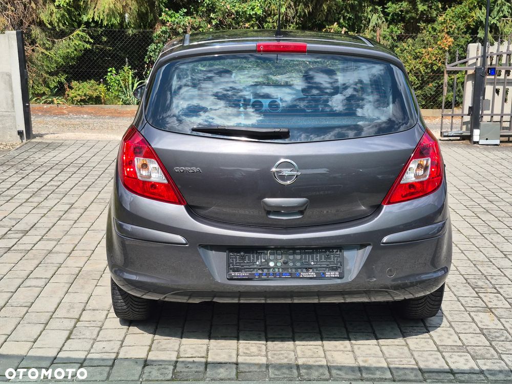 Opel Corsa 1.4 16V Selection - 8