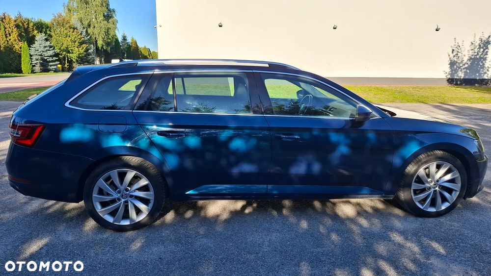 Skoda Superb 2.0 TDI Style DSG - 6