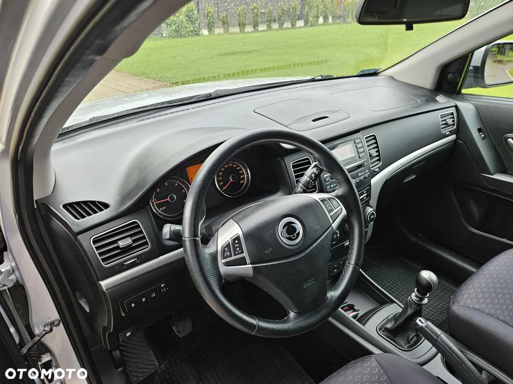 SsangYong/KGM Korando 2.0 E-XDi DPF 4WD Sapphire - 19