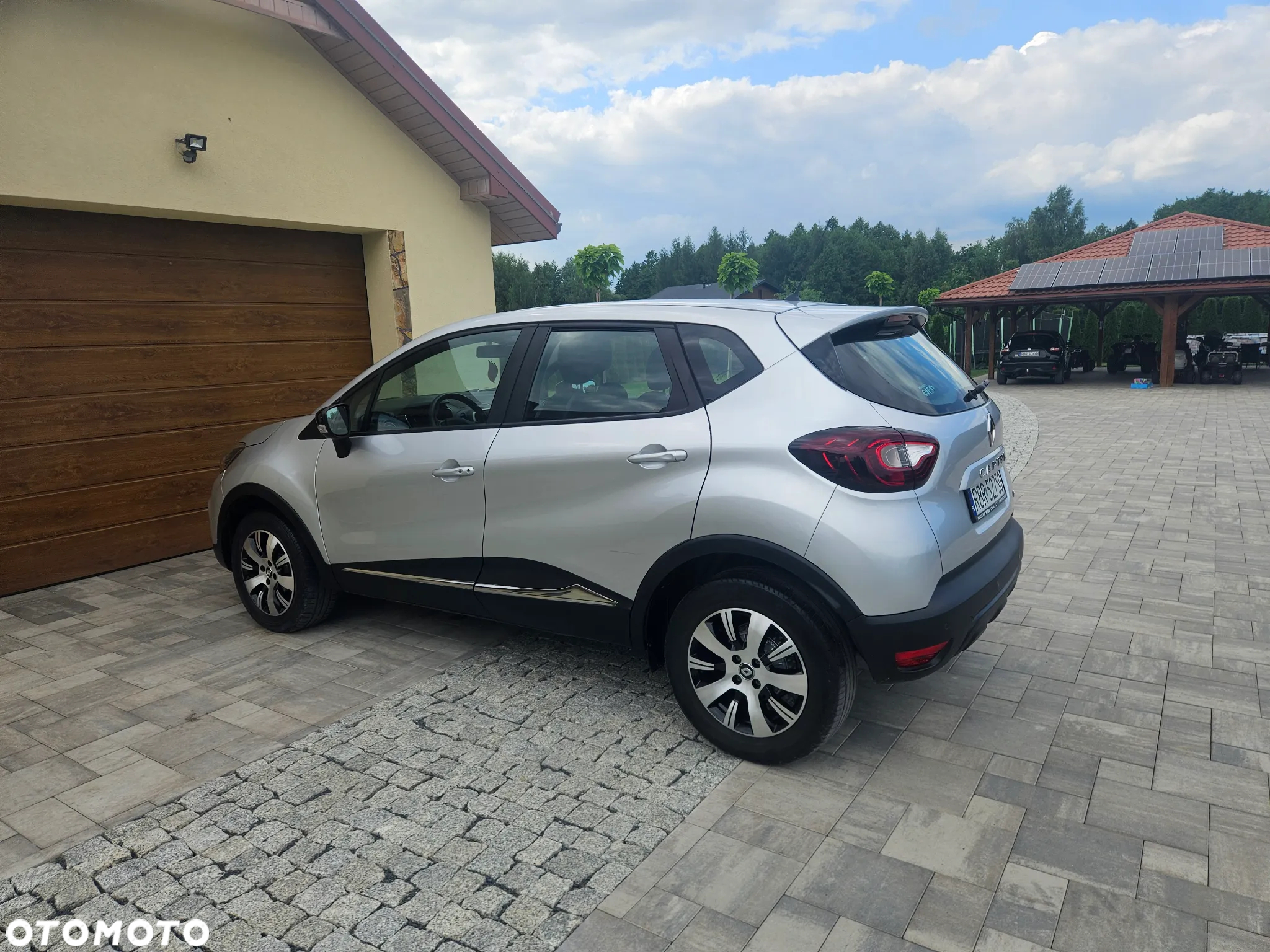 Renault Captur (ENERGY) TCe 90 BOSE EDITION - 16