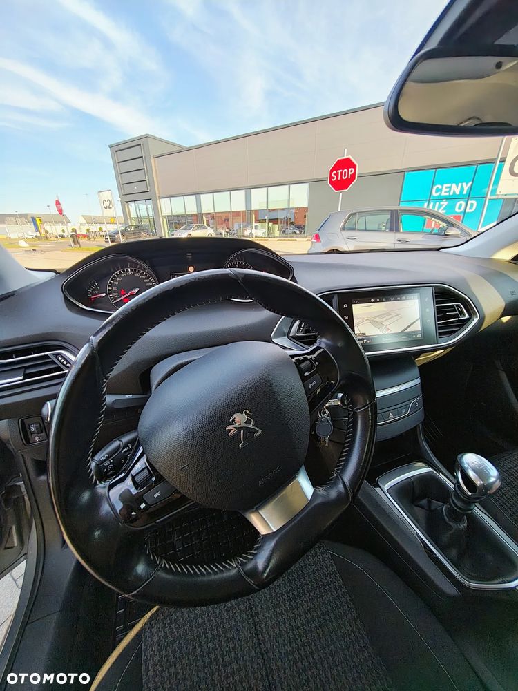 Peugeot 308 - 6