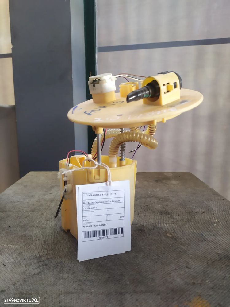 BOMBA DE COMBUSTIVEL TOYOTA AURIS / 77010-02061 / 7FUA025 - 1