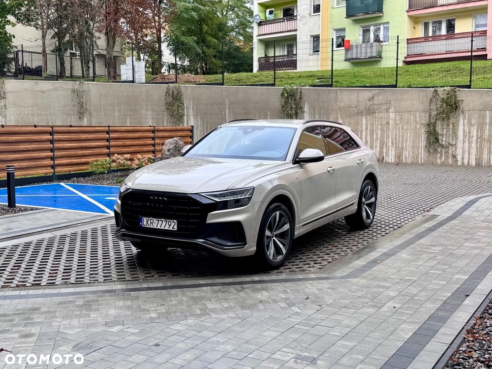 Audi Q8 - 7