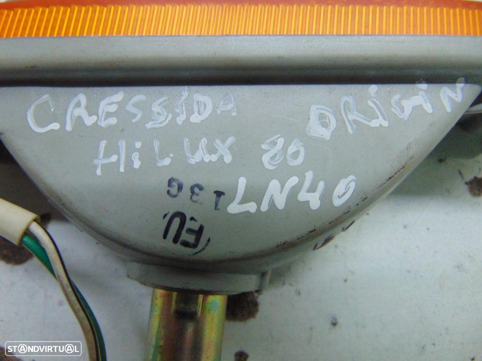 Toyota hilux ln40 farolins/Dyna - 3