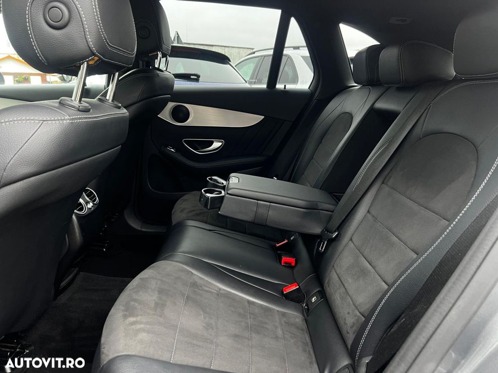 Mercedes-Benz GLC - 32