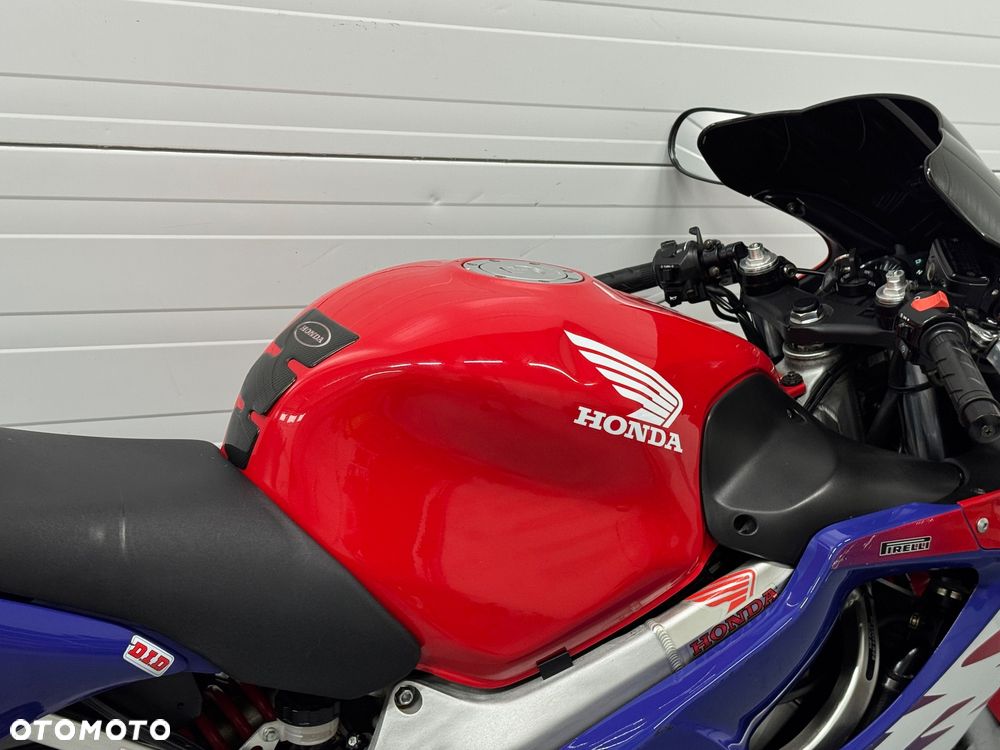 Honda CBR - 6