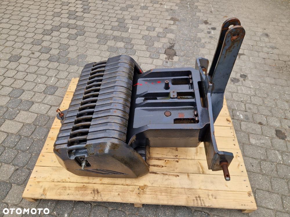 Obciążnik do ciągnika Balast CASE MCCORMICK 1000 KG - 8
