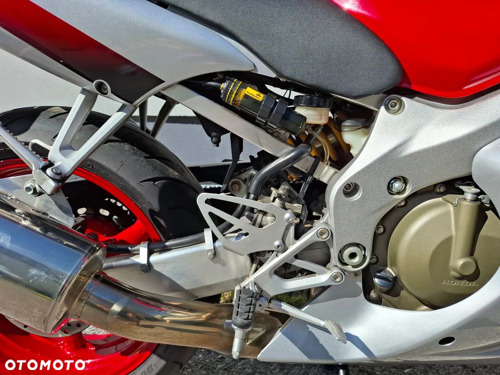 Honda CBR - 16