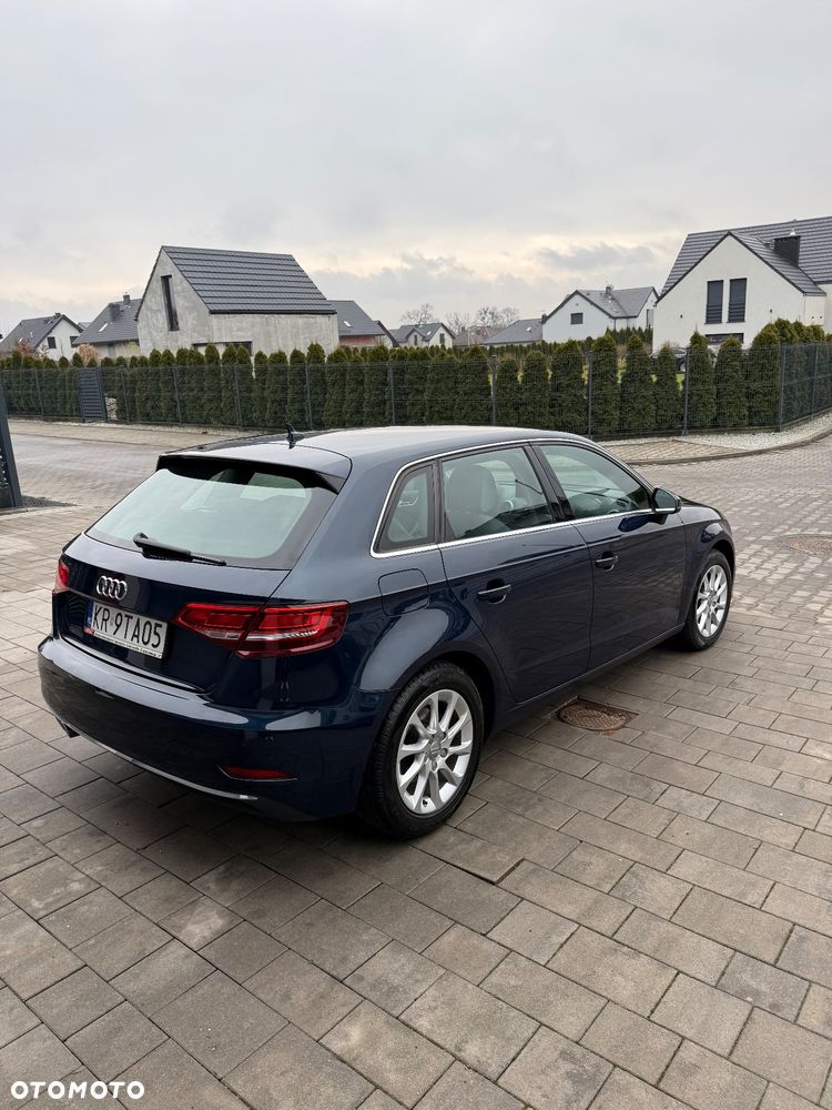 Audi A3 Sportback 2.0 TDI S tronic - 5