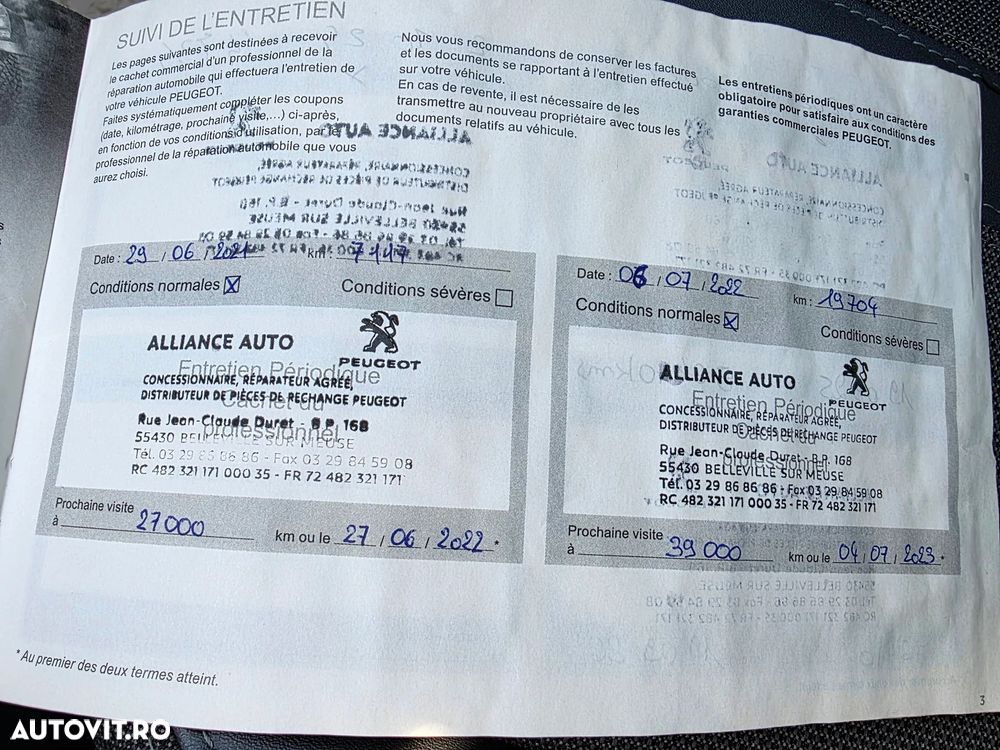 Peugeot 2008 PureTech 130 EAT8 GT - 37