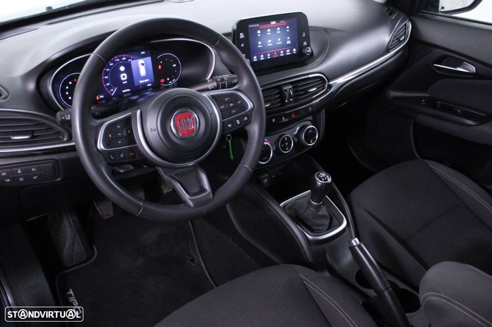Fiat Tipo Station Wagon 1.0 GSE T3 City Life - 31