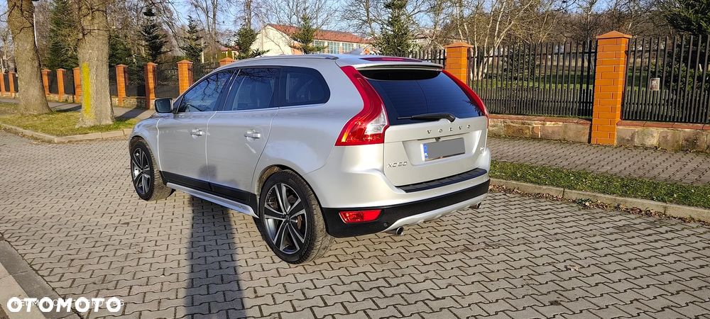 Volvo XC 60 D5 AWD RDesign - 8
