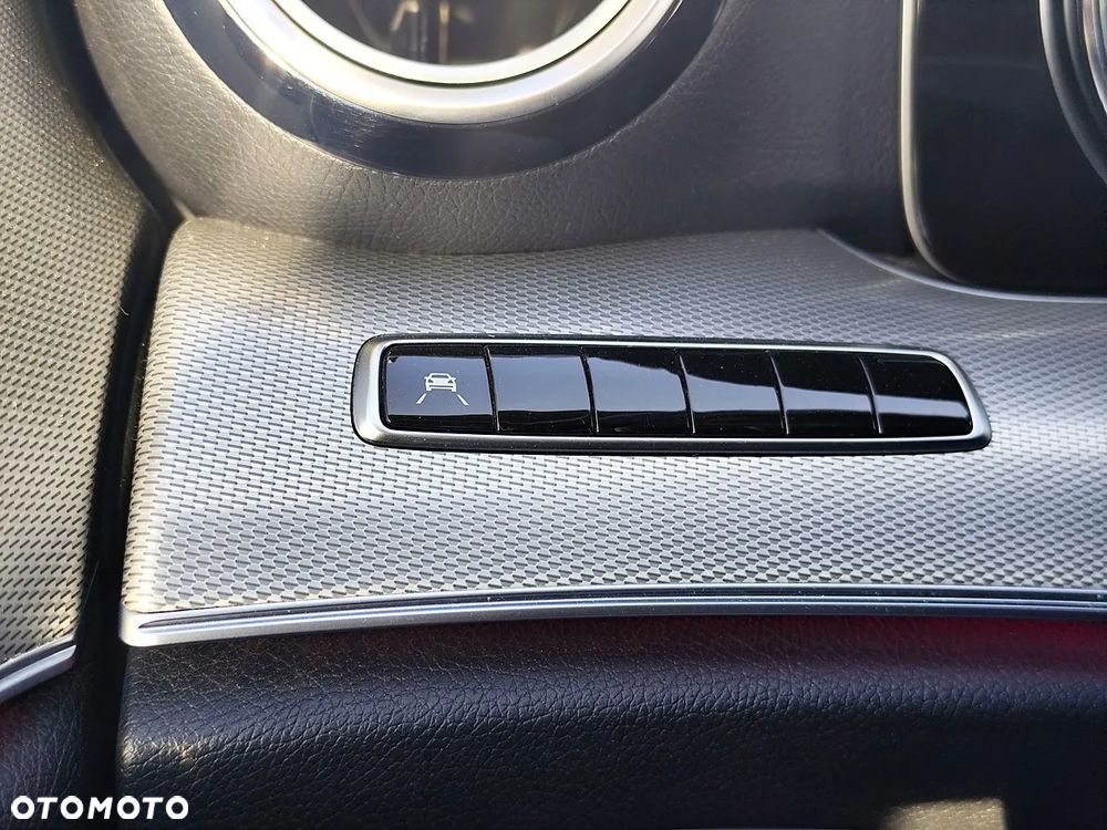 Mercedes-Benz Klasa E 220 d Business Edition - 23