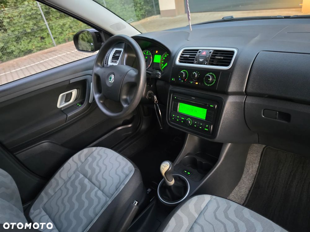 Skoda Fabia 1.4 16V Sport - 12