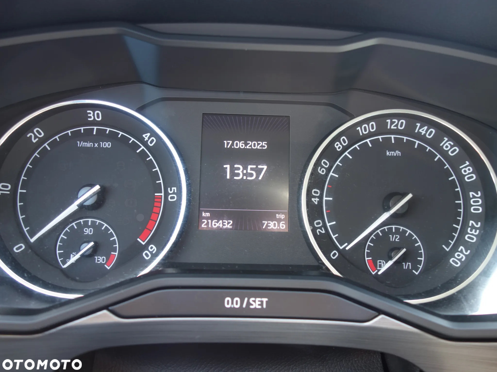 Skoda Superb Combi 2.0 TDI DSG Ambition - 7
