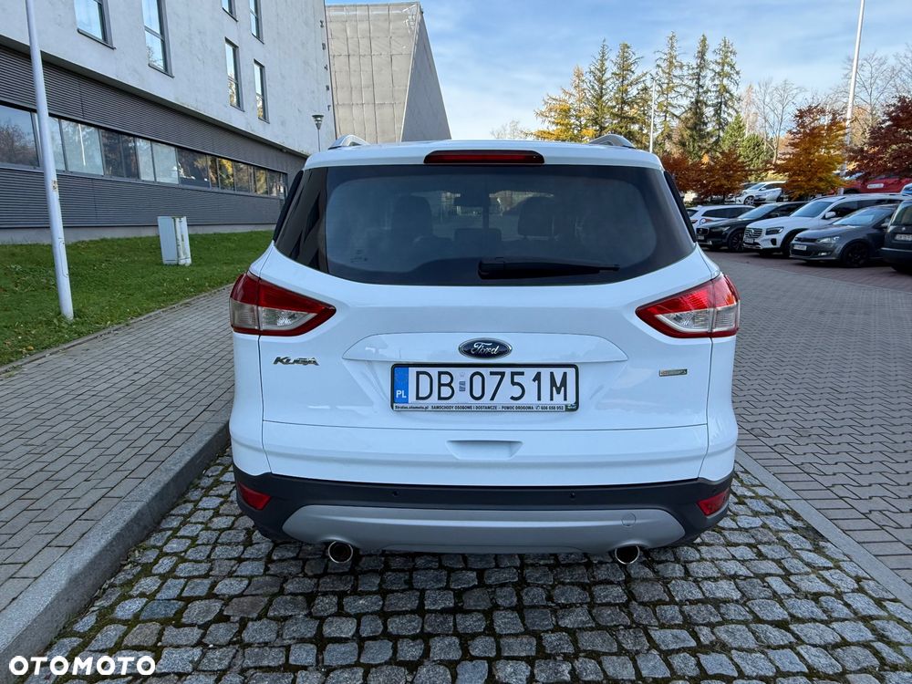 Ford Kuga 1.5 EcoBoost 2x4 Titanium - 6