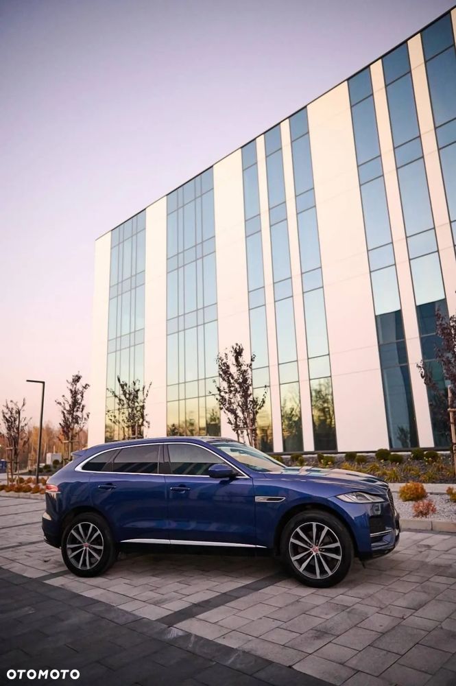 Jaguar F-Pace - 8