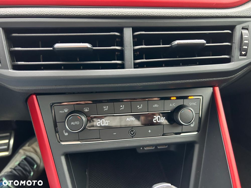 Volkswagen Polo 2.0 TSI GTI DSG - 28