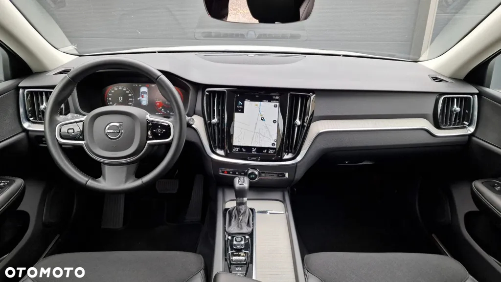 Volvo V60 Cross Country D4 AWD Geartronic - 30