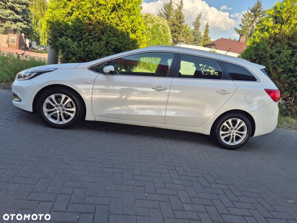 Kia Ceed 1.6 CRDi 128 Platinum Edition - 5
