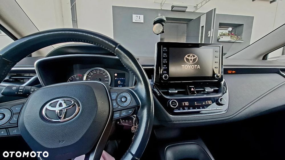 Toyota Corolla - 15